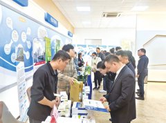 ��ϼ�У���֯��ҵ�μӾ�����չ��������ҵ��׼�Խӹ������г�