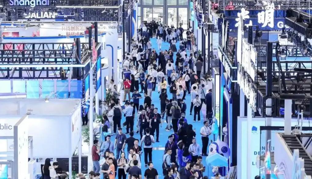 �ڶ�ʮ�߽�߽�������רҵչ11�����ھ���