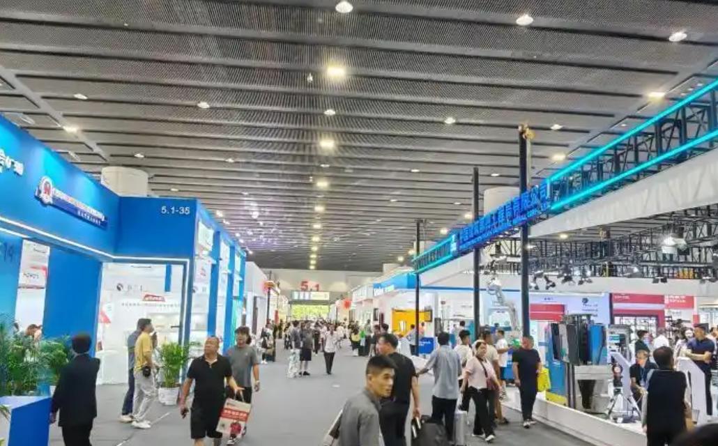 ��27���й�(����)���ʽ���װ�β�����8���ڹ㽻��չ�ݿ�Ļ