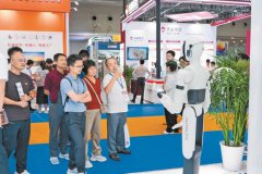 2025��оչ��10��15�������ڻ�չ����ʢ��ٰ�