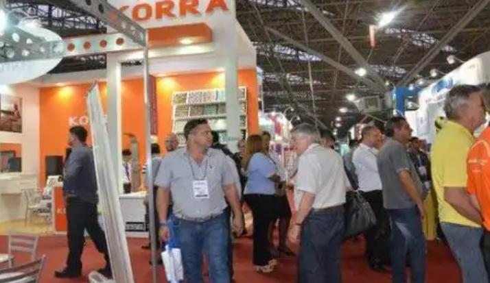 ӯ�ع���չ����Ϊ�й���ҵ��ͨͨ�������г��Ļƽ�ͨ��